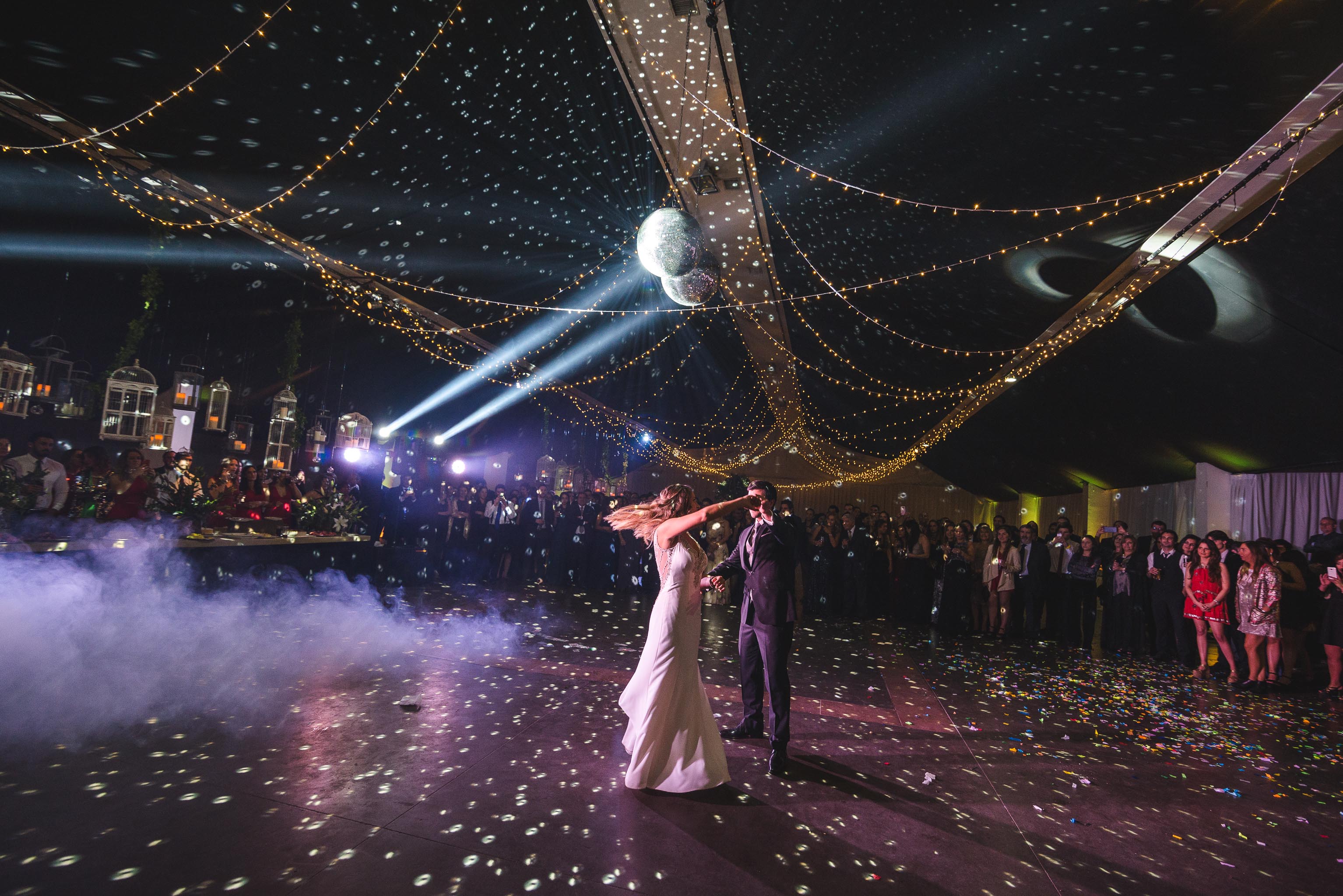 fotografo de matrimonios santiago- fotografo documental de matrimonios-club hipico-casa blanca-fiesta-vals novios