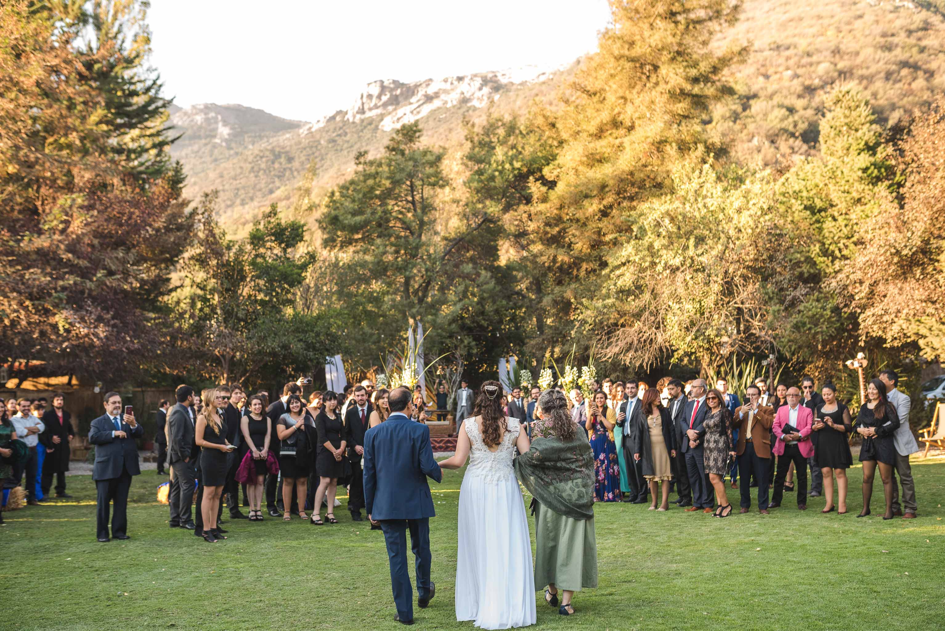 matrimonio-ko eventos-fiesta-novios-ceremonia al aire libre